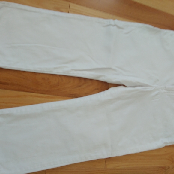 EUC Michael Kors Cropped / Capri Length White Jeans Size 14 - Picture 2 of 11